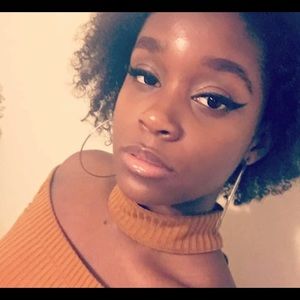 Meet your Posher, Sarabienne